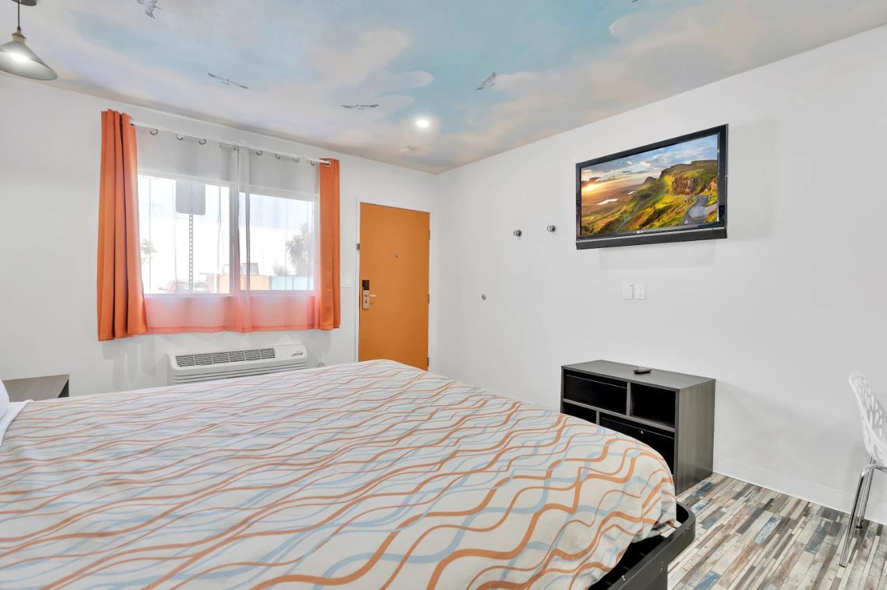 Tradewinds Motel Lakewood Extérieur photo