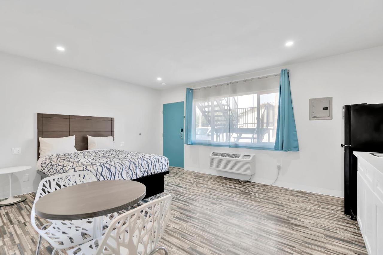 Tradewinds Motel Lakewood Extérieur photo