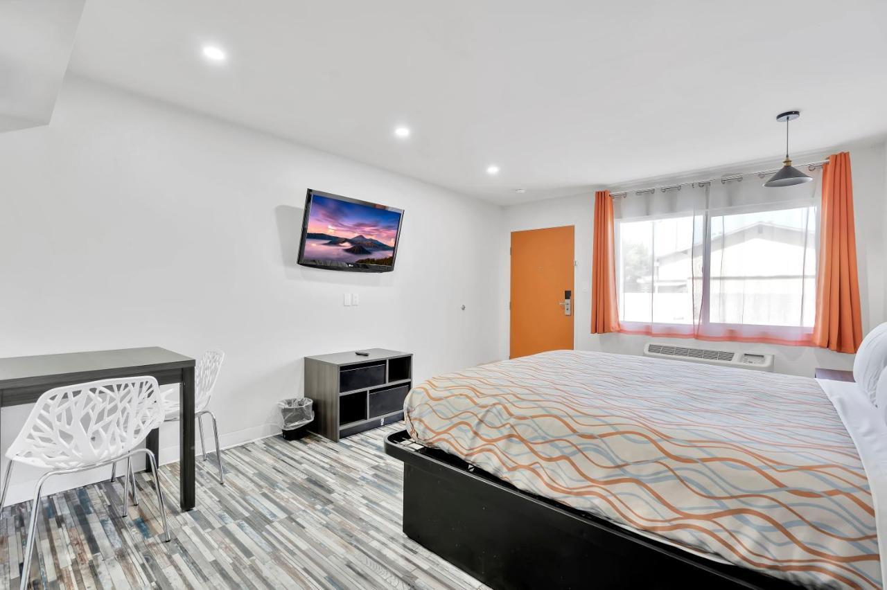 Tradewinds Motel Lakewood Extérieur photo